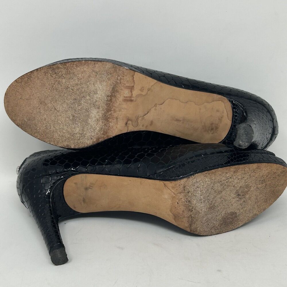 Stuart Weitzman Pumps 7 Peep Toe Black Snake Embossed Patent Leather 3" Heels - Picture 15 of 15